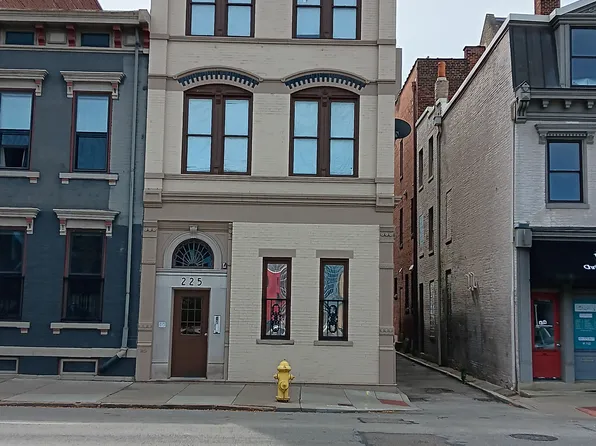 225 W 9th St APT 7, Cincinnati, OH 45202