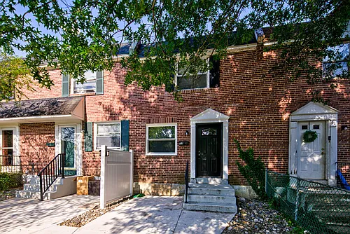 53 Madison Dr Photo 1