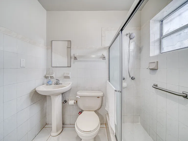 6766 SW 13th Ter — Photo 11