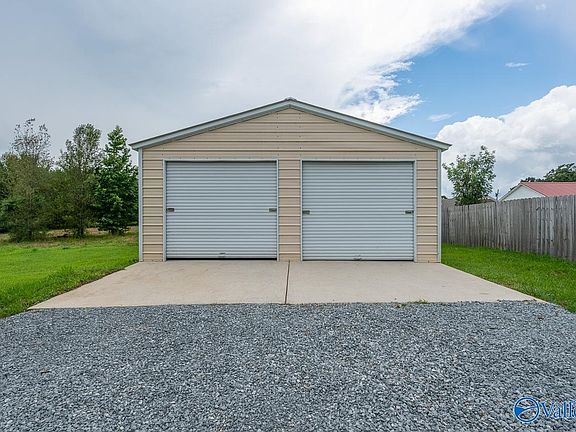 3rd image of 15940 Quinn Rd