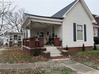 226 E Washington St, Paris, IL, 61944