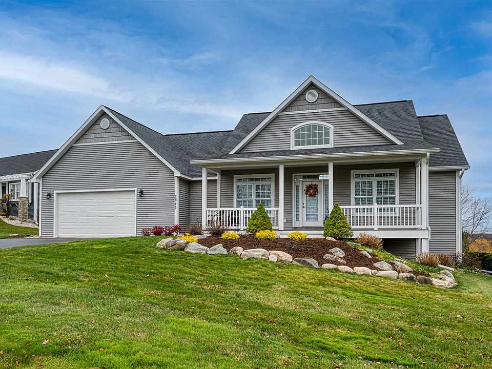 2542 W Crown Dr, Traverse City, MI 49685 Zillow