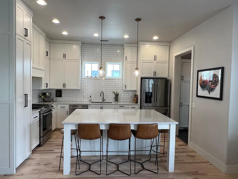1820 Runway Blvd — Photo 8