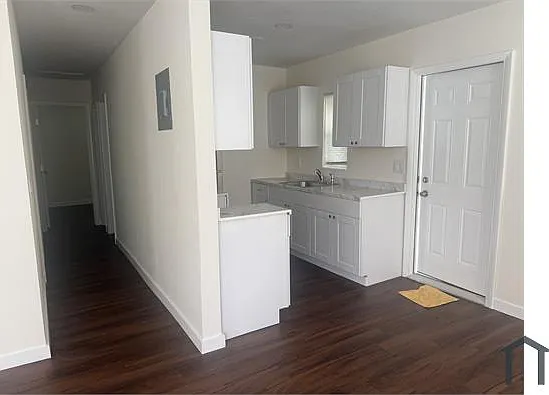 5201 Pinewood Ave — Photo 11