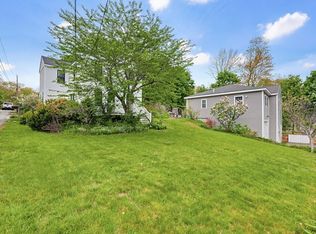 211 Mendon St, Hopedale, MA 01747