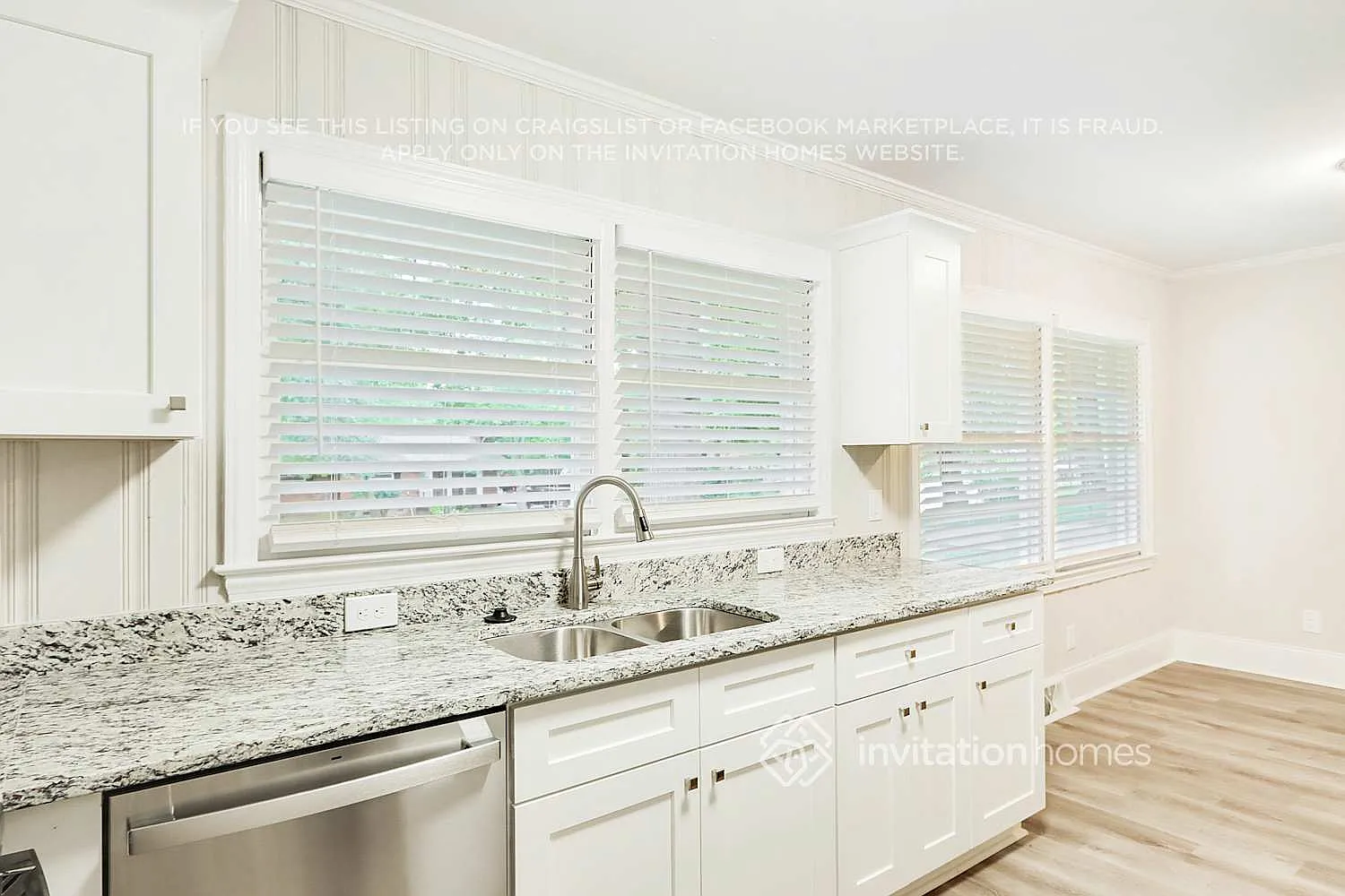 3521 Edsel Pl Charlotte, NC 28205 — Photo 4