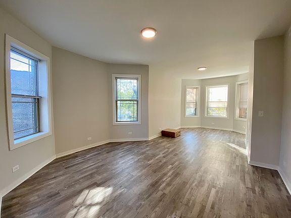 2nd image of 2209 N Campbell Ave APT 3F