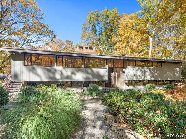 114 Pequot Lane, New Canaan, CT 06840