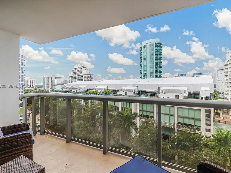 6039 Collins Ave #936 — Photo 30