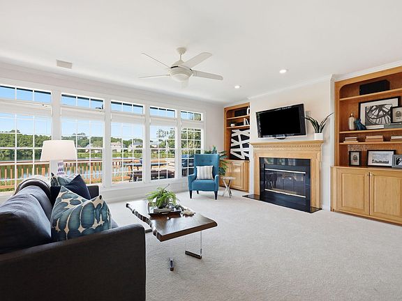 3rd image of 507 Stinhurst Dr