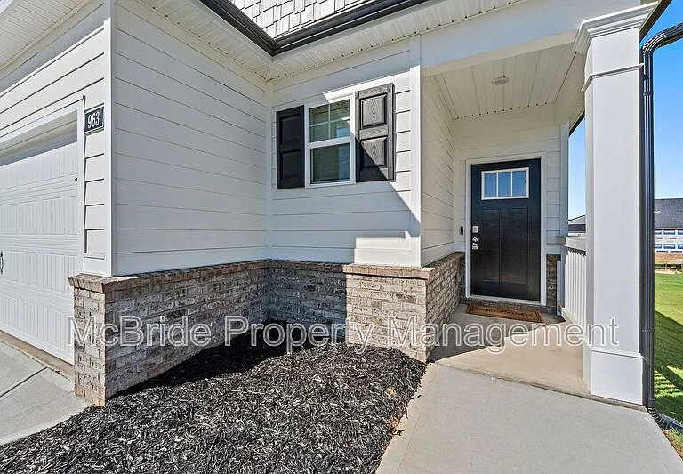 963 Raghorn Rd — Photo 2