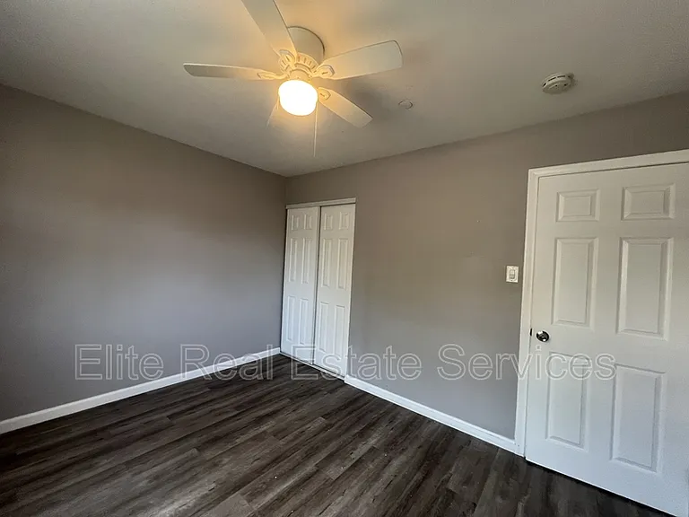 6373 Osler St — Photo 10