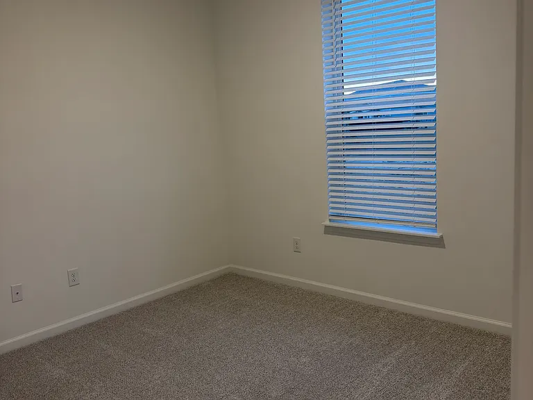 87 Silver Myrtle Ct — Photo 15