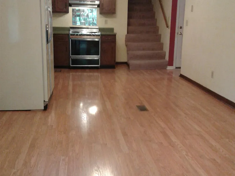 1619 Wendy Cir — Photo 5