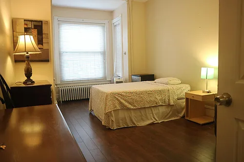 1353 Irving St NW #1 Photo 1
