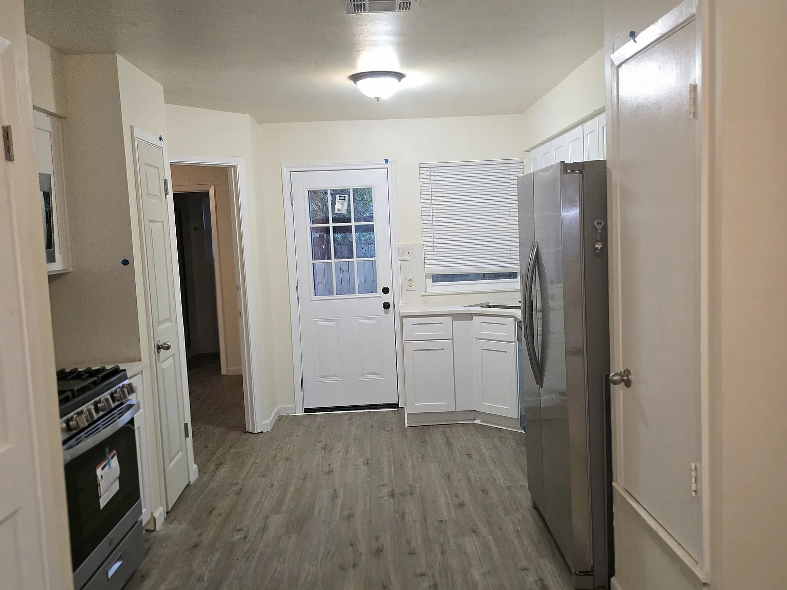 3 bed, 1025 sqft, $1,750 — Photo 4
