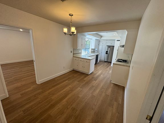 5th image of 3474 Loadstone Dr