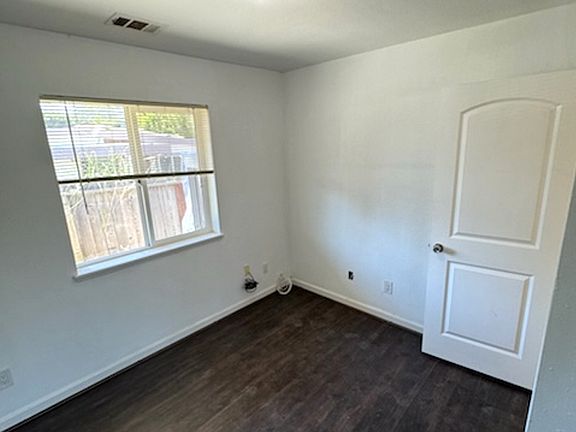 3rd image of 2771 Sheldon Dr #A