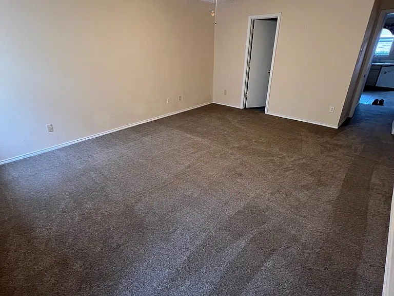 7331 Meadows Dr — Photo 15