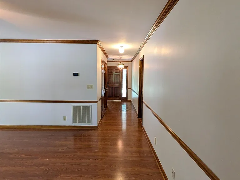 102 Huntington Ridge Rd — Photo 15