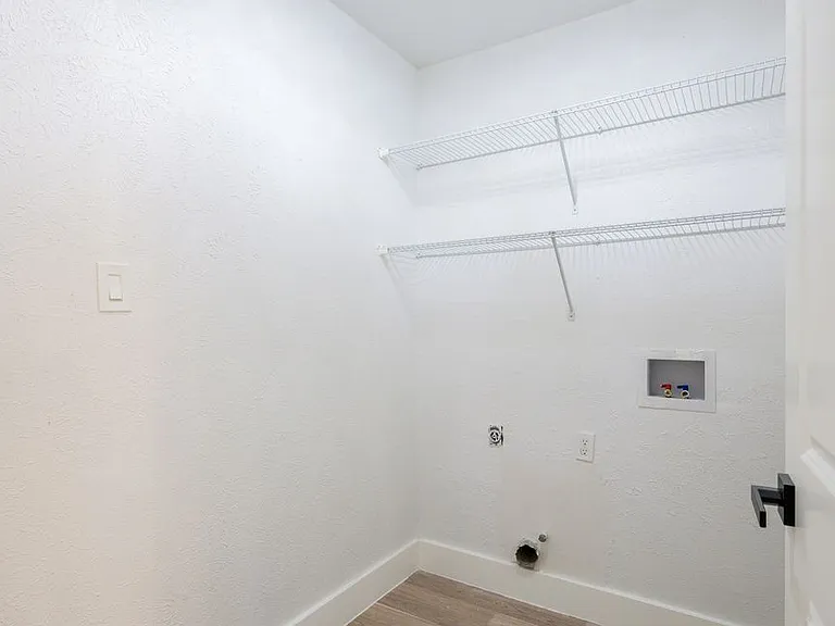 2400 Bengal Ln — Photo 14