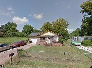 132 Moon St, Talladega, AL 35160