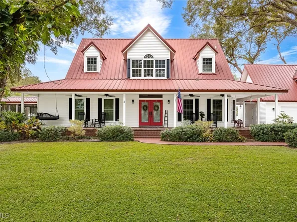 1444 E Winchester Ave, Labelle, FL 33935