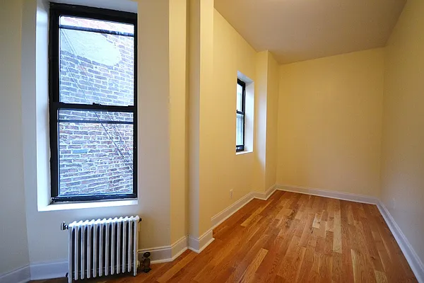 Rented by Bold New York | media 61