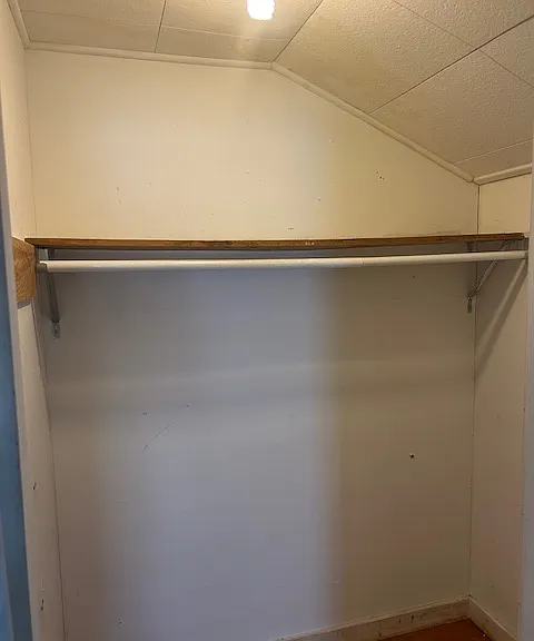 76 Florida Ave — Photo 11
