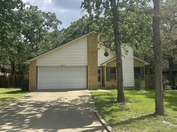 2106 La Brisa Dr, Bryan, TX 77807