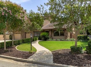 1646 Camelot Dr, Redlands, CA 92374