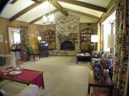 2nd image of 422 FANTASIA DR