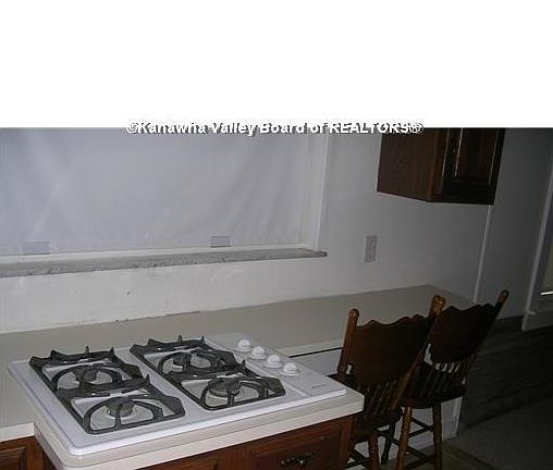 5th image of 6648 Roosevelt Ave