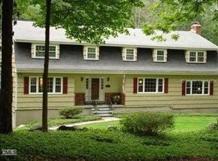 111 Remington Rd, Ridgefield, CT 06877