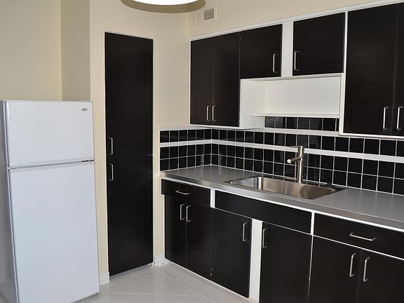 4th image of 5203 Gaston Ave APT 211