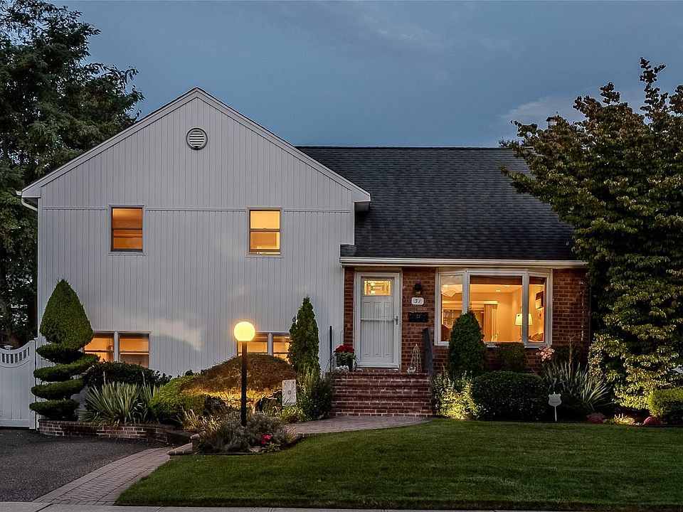 1st image of 31 Spencer Drive
