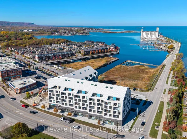 31 Huron St, Collingwood, ON