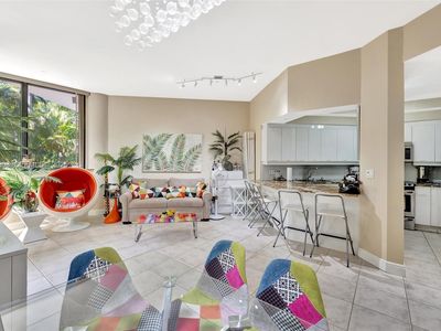 2000 Island Blvd APT 203, Aventura, FL, 33160