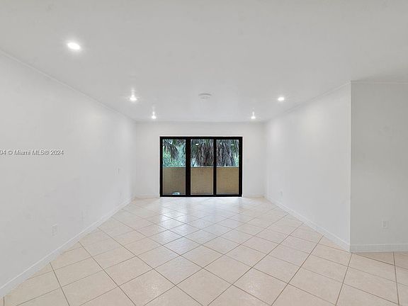 4th image of 525 Coral Way APT 301