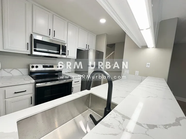 4102 Marlborough Ave #211 — Photo 3