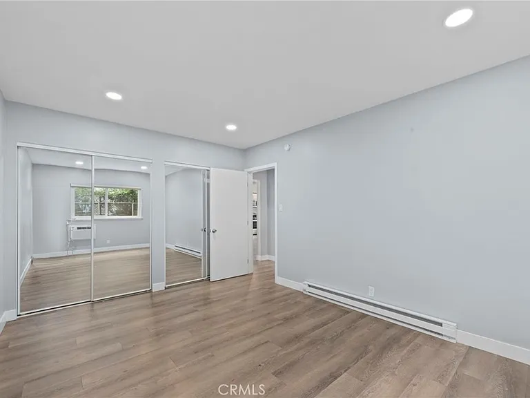2027 Vista Del Mar St #3 — Photo 11
