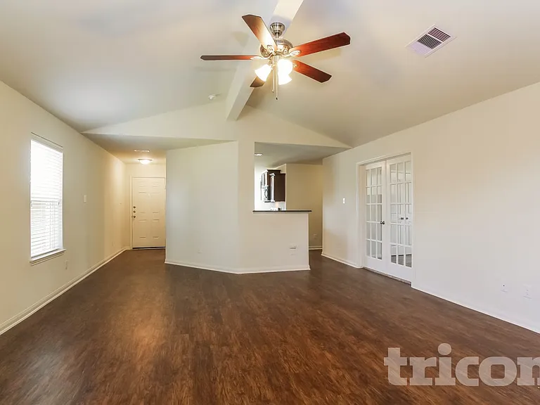 2310 Regatta Ln — Photo 3