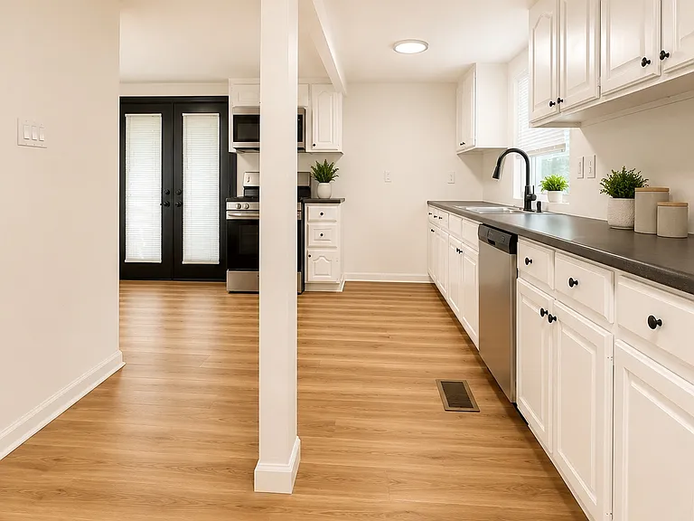 8529 Summer View Dr — Photo 13