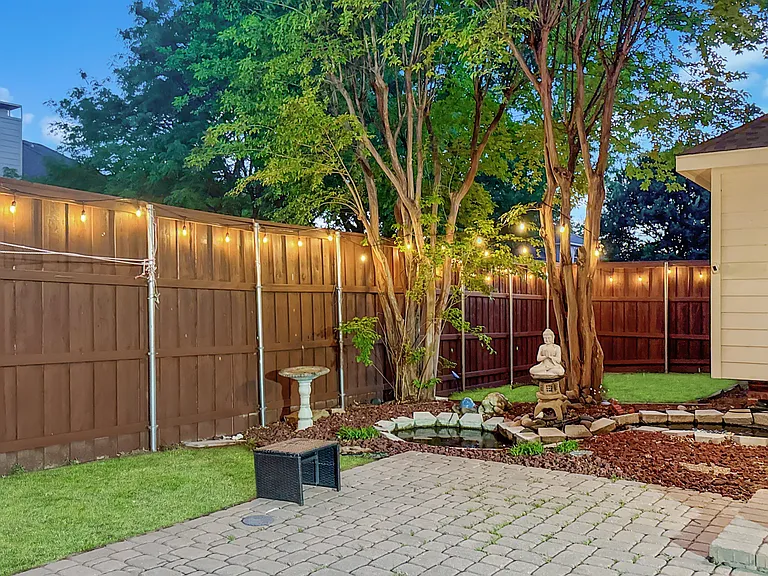 7848 Ravens Cliff Dr — Photo 37