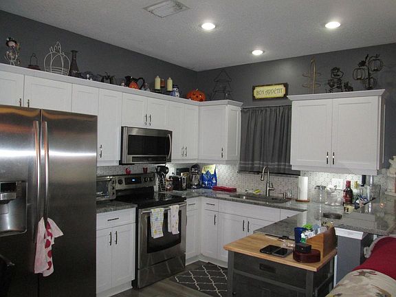 2nd image of 118 Baldwin Blvd