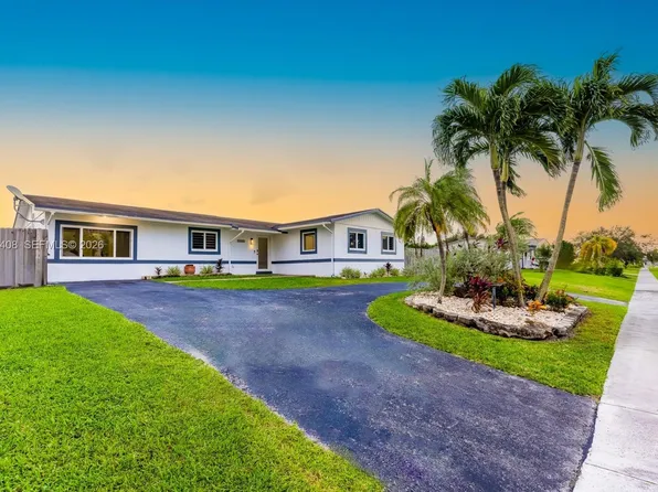 27665 SW 163rd Ave, Homestead, FL 33031