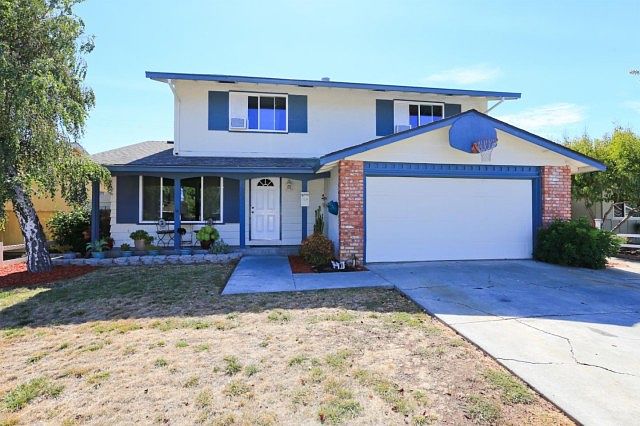 1st image of 5545 Woodhurst Ln