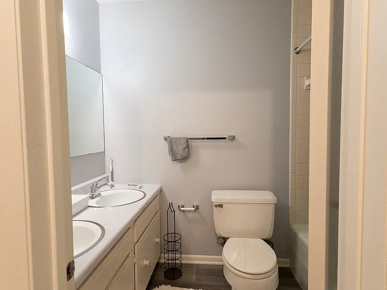 1747 Edgewood Hill Cir #203 — Photo 14