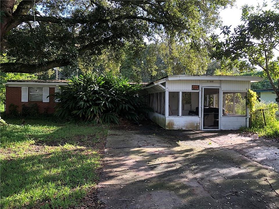 1st image of 1180 Maxey Dr