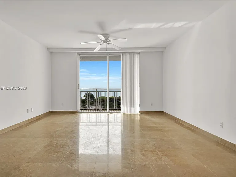 770 Claughton Island Dr #6 — Photo 17